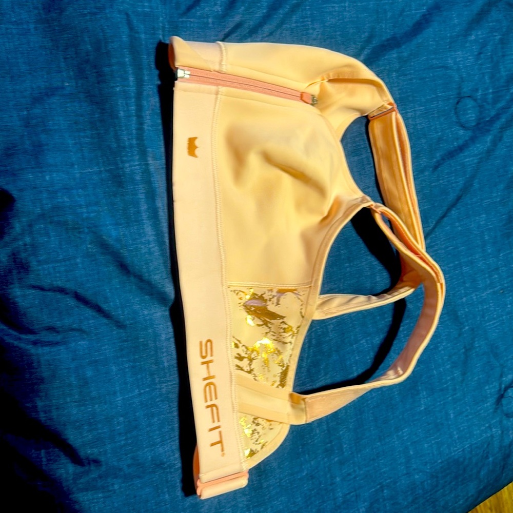 Shefit flex sports bra size lux, new without tags, never worn-